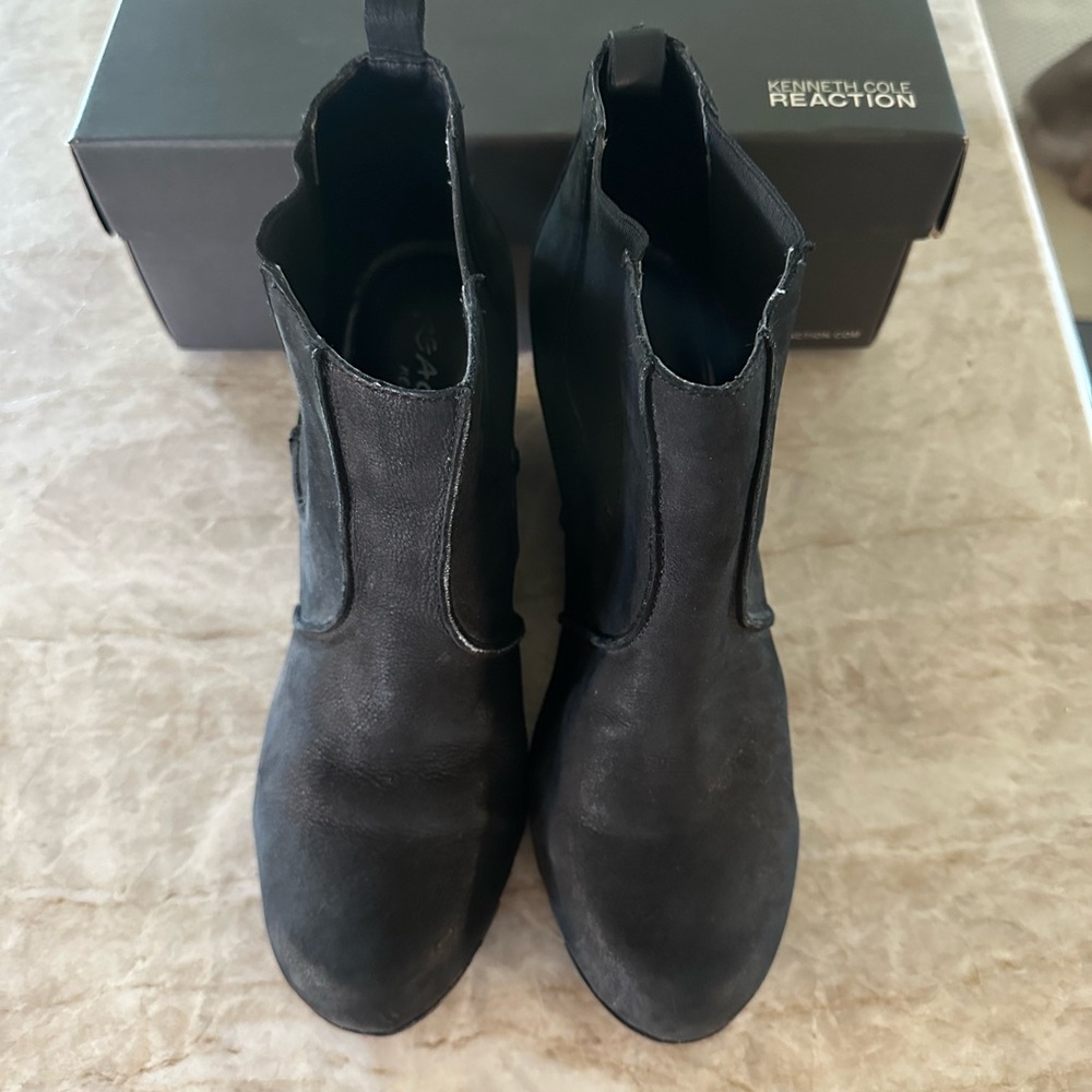 Kenneth Cole Reaction Black Ankle Boots - Women's 8.5M